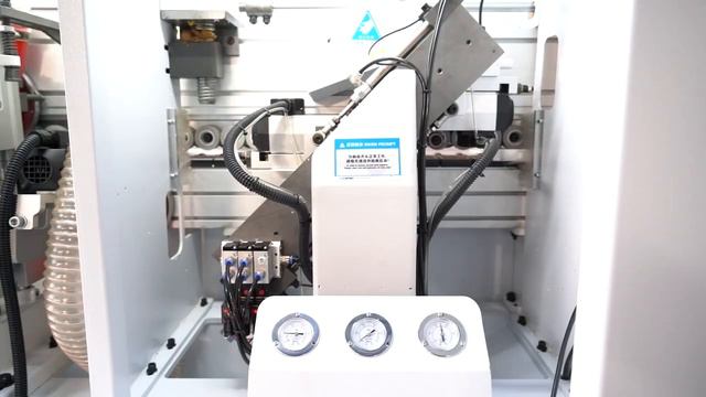 Автоматический кромкооблицовочный станок JIYU JY-468JK смотреть онлайн