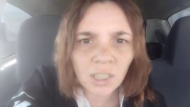 Марина И. читает стих В.Маяковского "Хорошее отношение к лошадям" смотреть онлайн