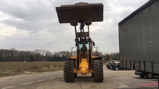 Volvo L220E, year 2005 (refnr. BM3034) смотреть онлайн