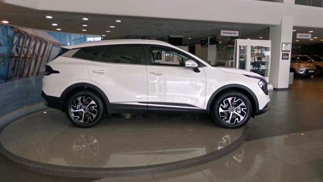 Новый Kia Sportage 2022 Lux 2.5 GDI обзор комплектации. смотреть онлайн