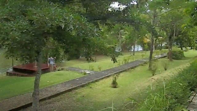 BALI'S stunning 'Garden Temple in the Water' ? (Pura Taman Ayun), Indonesia смотреть онлайн