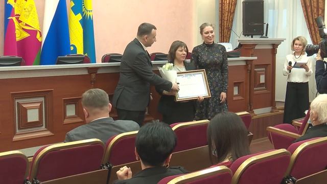 Работников культуры поздравили с их профессиональным праздником смотреть онлайн