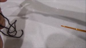 Игрушка амигуруми. ЧАСТЬ 5. Ворона Дуняша, вязанная крючком: вяжем глаза, хвост, розочку, платок.