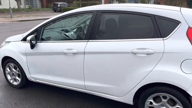 2012 Ford Fiesta 1.4 TDCi смотреть онлайн