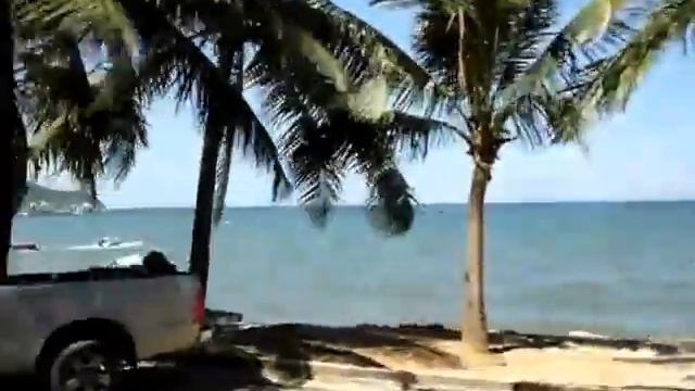 Кондоминиум Bang Saray и поселок Bang Saray Village находятся примерно в 19 км южнее Паттайи. смотреть онлайн