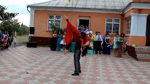 Танго на выпускном 2014 (Андрей и Настя) смотреть онлайн