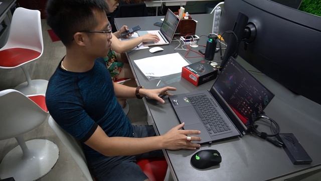 ⭐️Đập hộp Laptop Asus ROG ZEPHYRUS Giá 70 Triệu Chip Ryzen 9, VGA RTX 3080, Màn IPS 2K, SSD 1TB смотреть онлайн