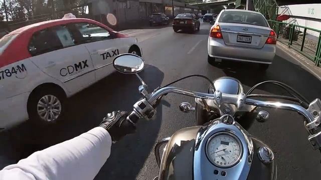 Lo que no te dicen de tener una moto crucero "grande" смотреть онлайн