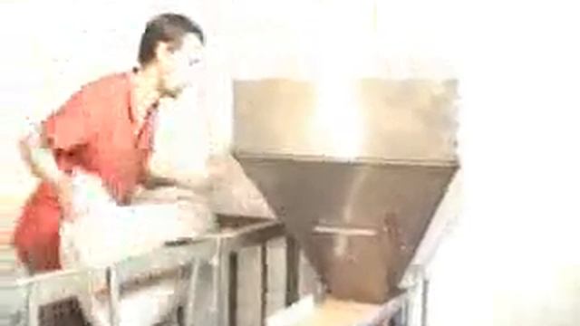 упаковочно-фасовочный полуавтоматУфу -3 .WMV смотреть онлайн