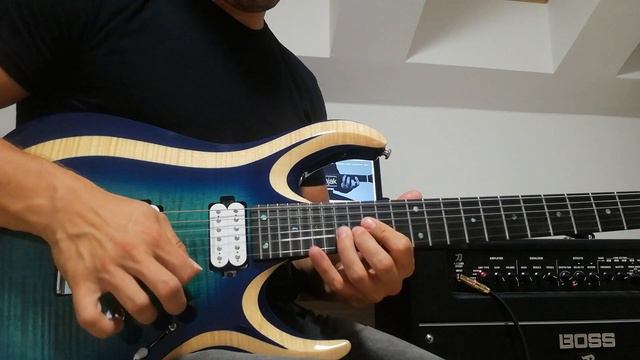 Rock-Fusion-Lick in Em (Lick of the week #156, Gear: Cort X700 Duality, Boss Katana Artist) смотреть онлайн