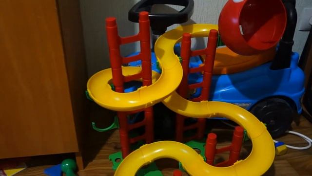 VLOG: ВЕШАЮ БЕЛЬЁ/ПРИБИРАЮ ИГРУШКИ/ИДЕЯ ПОДАРКА РЕБЕНКУ смотреть онлайн