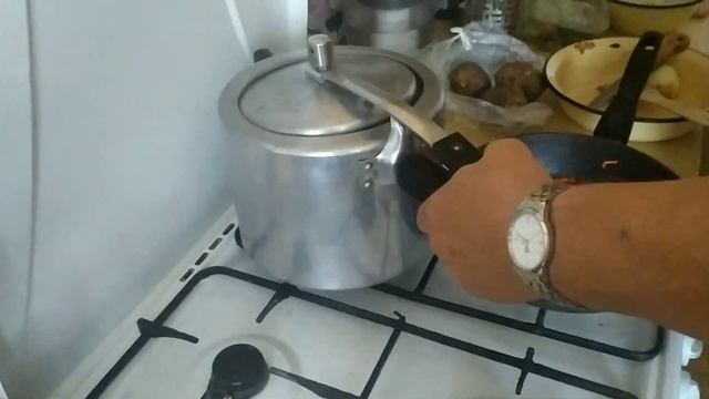 Советская скороварка. Инструкция по применению. Варим борщ в скороварке 1982 года. смотреть онлайн