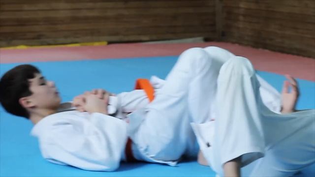 Анонс Первенства Первоуральска по борьбе Джиу-Джитсу, в честь Дня воинской славы России. 25.10.2014