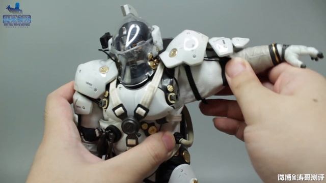 1950元的信仰-千值练小岛秀夫工作室【涛哥测评】Kojima Production x 1000toys Ludens Toy Review смотреть онлайн