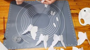 Бабочки? из вафельной? бумаги?  Эффектный декор?.