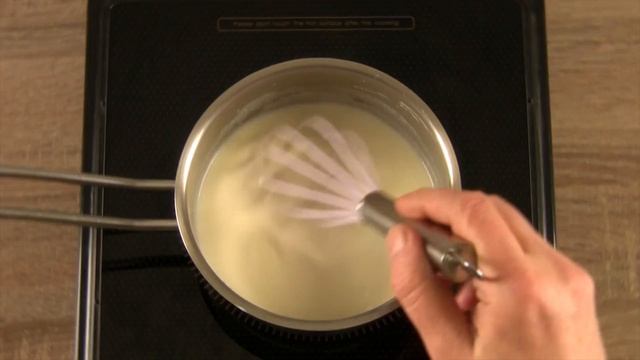 Соус БЕШАМЕЛЬ (Белый Соус) без комочков! Классический французский рецепт. Cooking Day смотреть онлайн