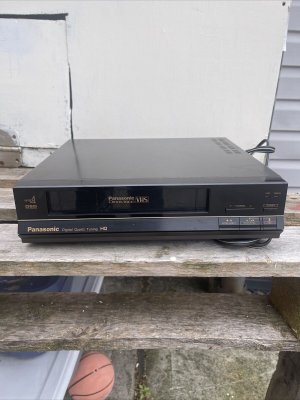 Кассетный магнитофон Panasonic Omnivision PV-4800 -VHS-Япония-1987-1988-годы-выпуска