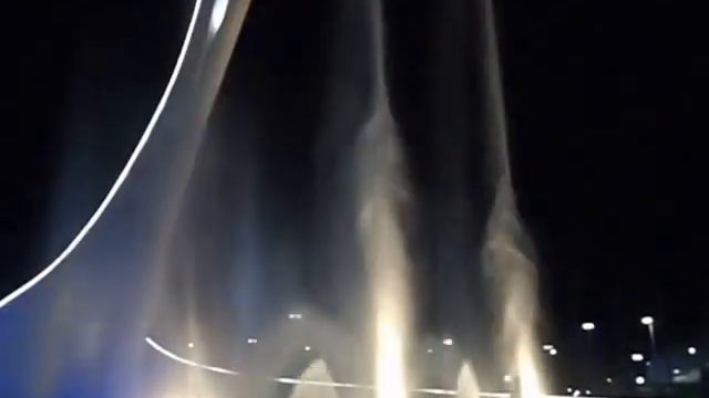 Поющий фонтан в Адлере, г Сочи. День Победы смотреть онлайн