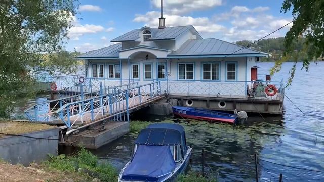 Плёс город на Волге, тёплый день сентября 13.09.2022 смотреть онлайн
