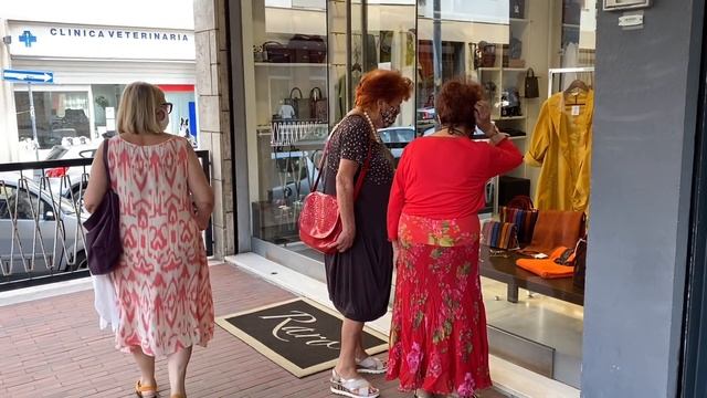 Рим. В каких магазинах одеваются итальянки. Итальянская жизнь. Где живут обеспеченные итальянцы. смотреть онлайн