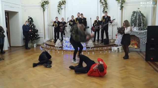 Десятый рождественский кадетский бал прошел в Могилеве смотреть онлайн