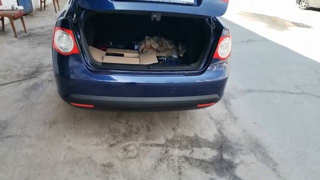 Джетта 5 пневмоупоры багажника