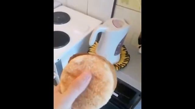 Обзор На Ангус бургер из магазина (Мираторг 15.07.2018) смотреть онлайн