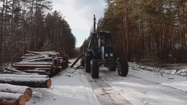 Трелевка МТЗ-892 С телегой смотреть онлайн