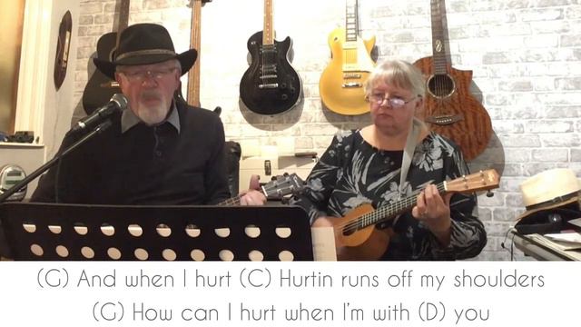 Sweet Caroline Neil Diamond Ukulele Buddies play along смотреть онлайн