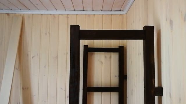 Простой и надежный деревянный стеллаж своими руками. Два варианта. смотреть онлайн