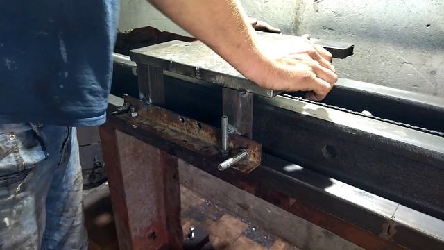 the best DIY projects Homemade metal lathe |Самодельный токарный станок по металлу| шлифовка станин смотреть онлайн
