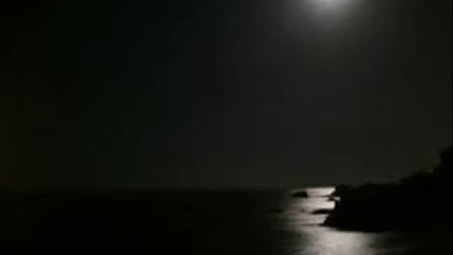 Walking on the moon. The Police. смотреть онлайн
