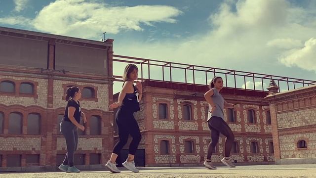 Coreografía DANCEFITNESS "LA BACHATA" de Manuel Turizo смотреть онлайн