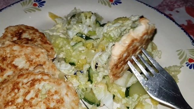 Хочу много.../Готовлю куриные оладьи??/Воспоминания.... смотреть онлайн