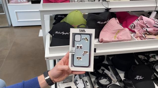 KARL LAGERFELD. Скидка 30%. Аутлет La Roca Village - 21.03.2022. #karllagerfeld #карллагерфелд смотреть онлайн