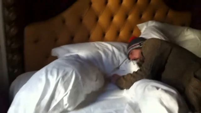 Сергей Шнуров - С Новым годом! смотреть онлайн