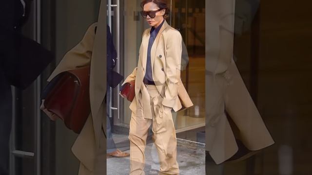 Виктория Бекхэм и её уникальный стиль смотреть онлайн