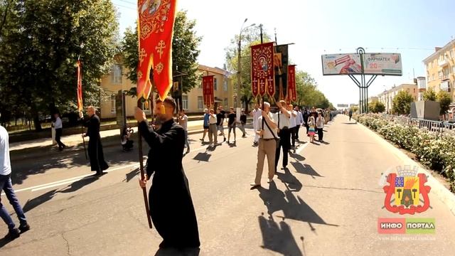 В Луганске прошел Крестный ход в честь Луганской иконы Пресвятой Богородицы смотреть онлайн