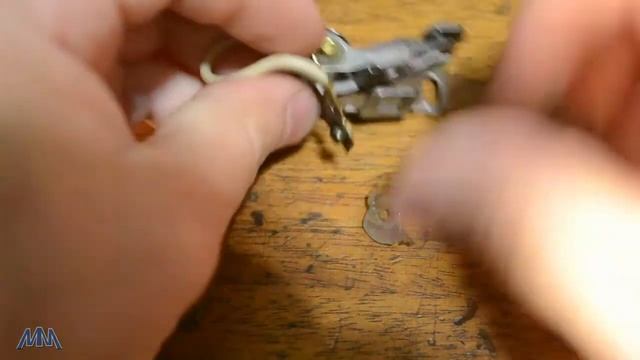 Контактная группа трамблёра распределителя зажигания Москвич 2141 смотреть онлайн