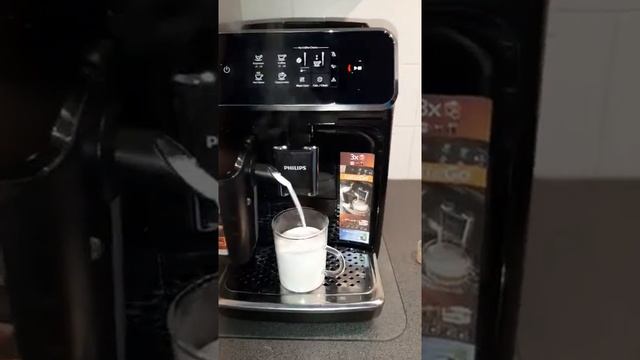 Philips EP2231/40. LatteGo смотреть онлайн