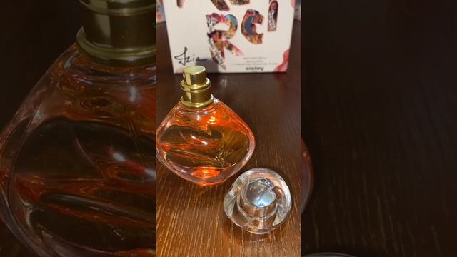 Аромат Izia Sisley