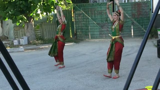 КРЫМ 2016 Индийский танец CRIMEA 2016 Indian dance смотреть онлайн