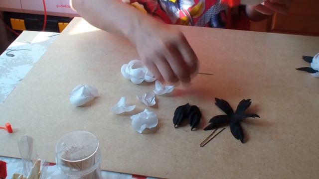 Шелковый цветок на шпильке. Часть2 смотреть онлайн