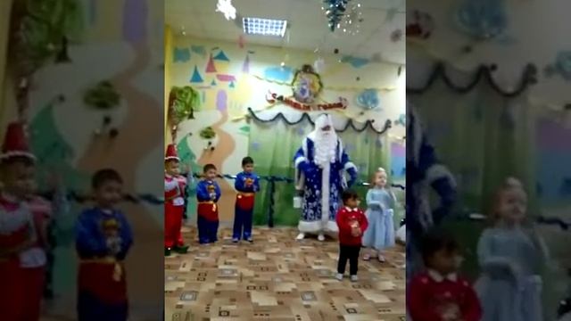 Развивающий центр "Карлсон". Праздник "Новый год" 13 смотреть онлайн