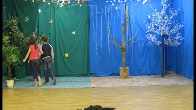 Танец от факультета 7 Б, 3 смена, детский лагерь "Юный строитель" смотреть онлайн