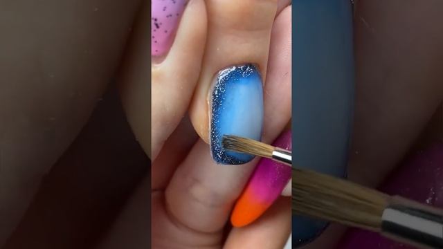 КРУГОВОЙ ГРАДИЕНТ / СВЕТООТРАЖАЮЩИЕ ГЕЛЬ-ЛАКИ #shorts #nailart #светоотражающийгельлак