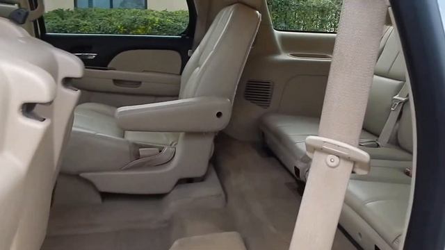 2007 Chevrolet Tahoe LTZ 4X4 SUV low miles! Video overview and walk around. смотреть онлайн