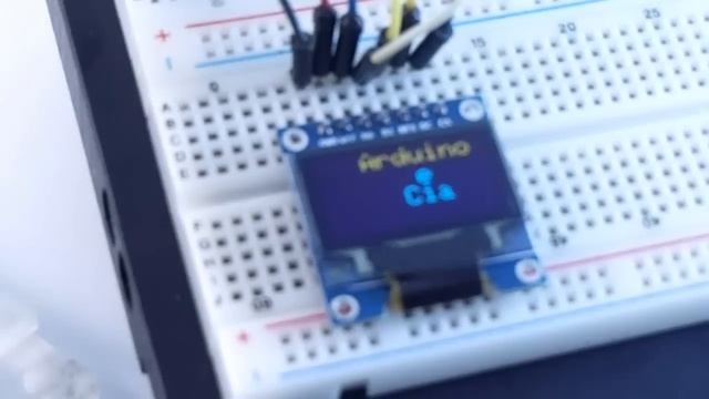 Arduino Uno e Display OLED 128x64 SSD1306 смотреть онлайн