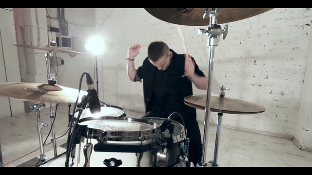 Paramore - Brick By Boring Brick/For a Pessimist I'm Pretty Optimistic (Drum Cover) смотреть онлайн