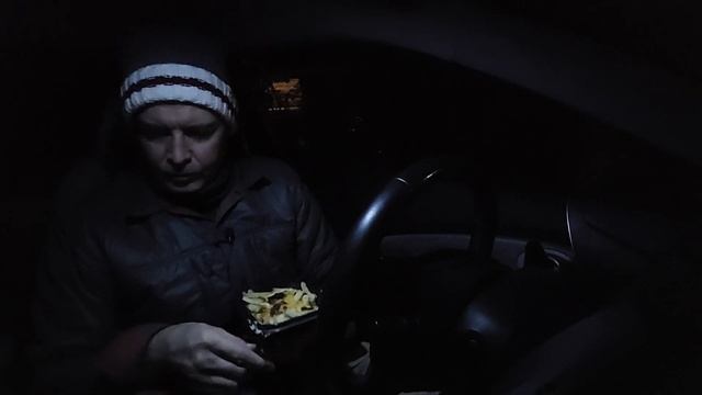 Мини Болтовлог и Обжор Гигантского Бургера и Картошки с Сыром и Беконом 2021